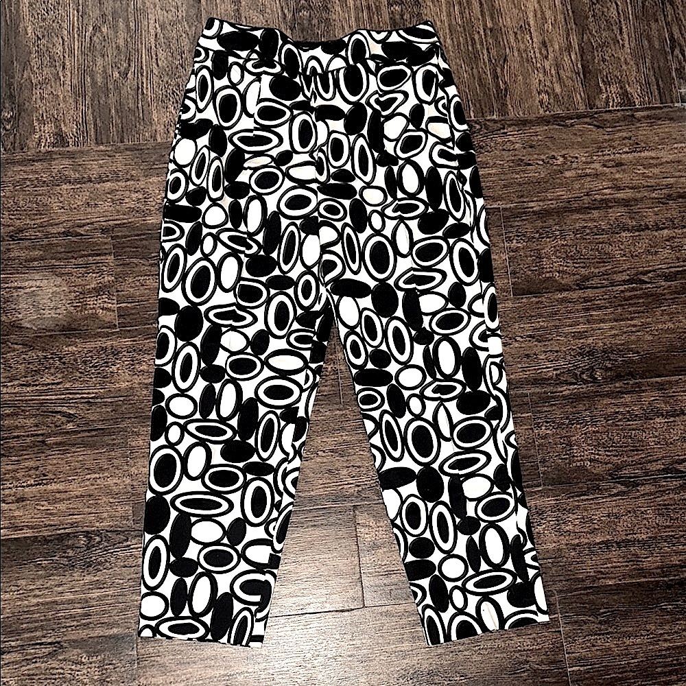 Talbots Geometric Patterned Cropped Pants - Picture 2 of 12